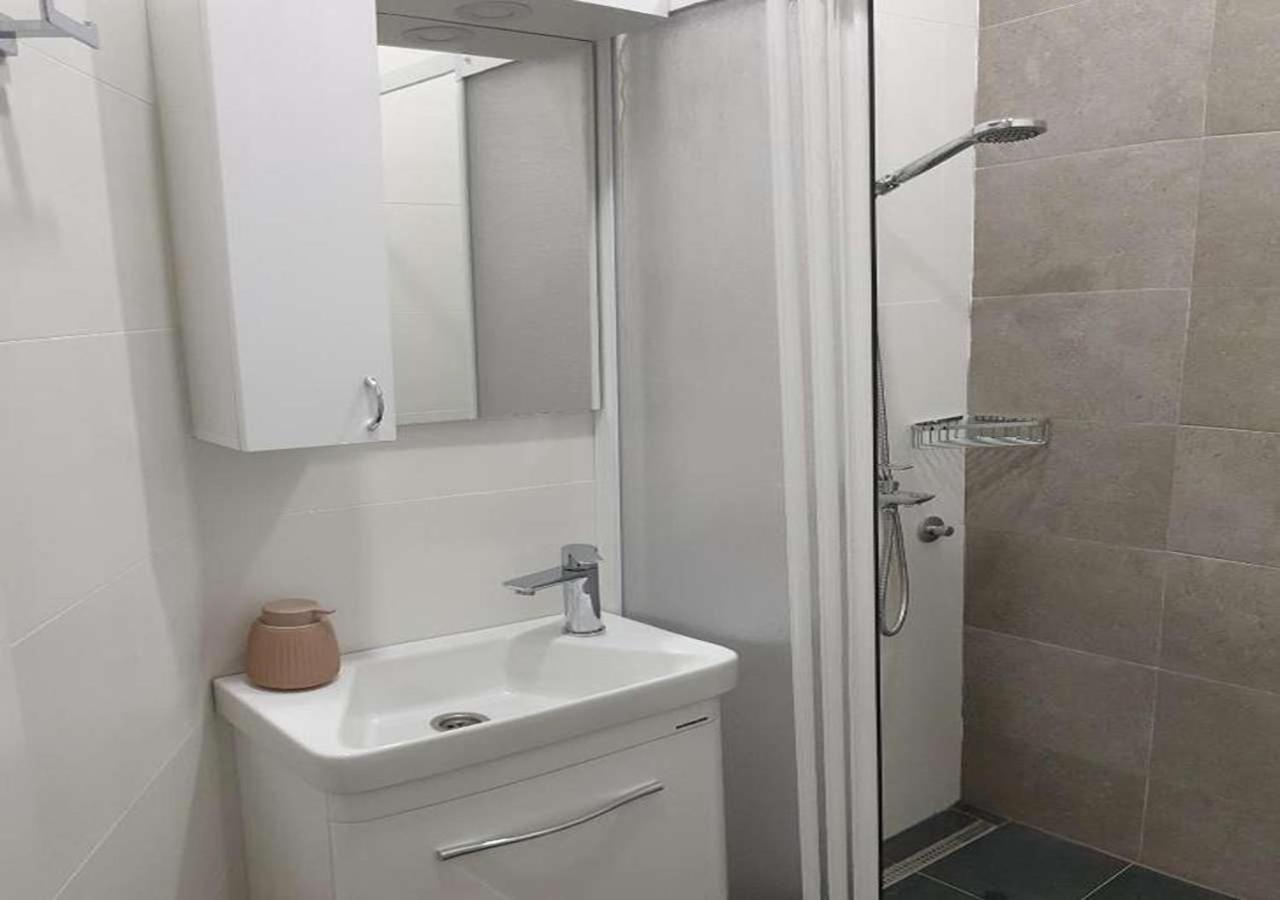 Lovely Apartments Free Street Parking Нови-Сад Экстерьер фото